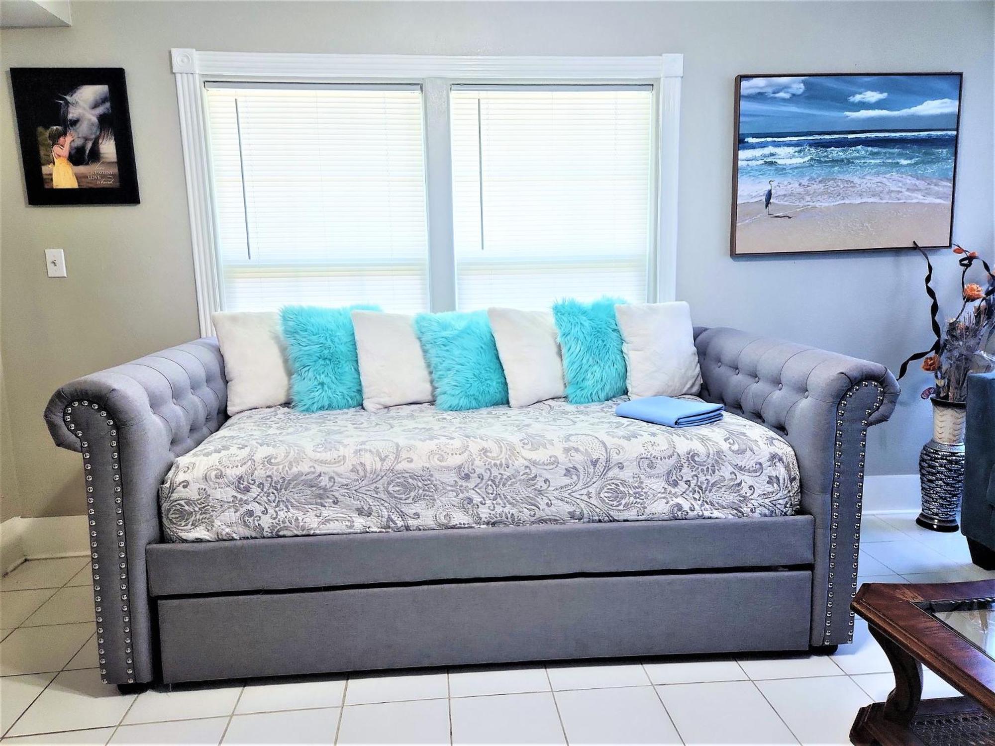Casaazul-2605A-Couples Retreat By Beach & Pleasure Pier 1 Block Away- 2Bed 2Bath- 7 Minutes To Cruise Terminal Galveston Bagian luar foto